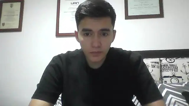 Estebitan vm online show from April 22, 2026, 1:41 am