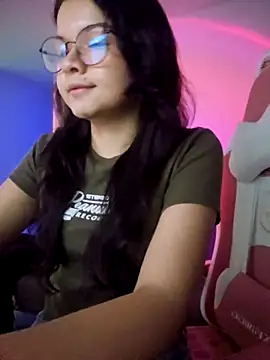 Snapshot of azumiichan chatting on September 10, 2025, 12:10 am azumiichan online show from September 10, 2025, 12:10 am