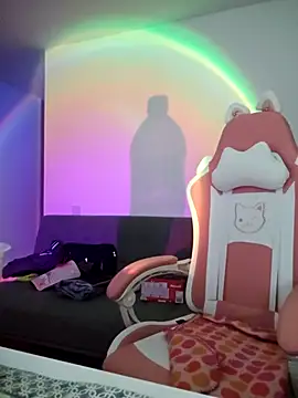 Snapshot of azumiichan chatting on October 11, 2025, 12:10 am azumiichan online show from October 11, 2025, 12:10 am