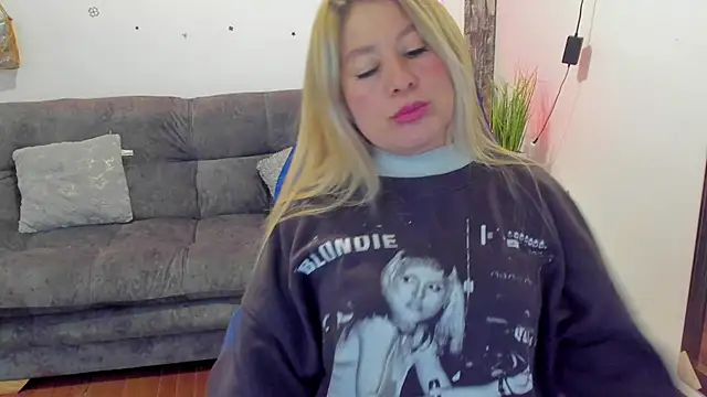 Snapshot of arisha_katy1 chatting on January 31, 2025, 11:24 pm arisha katy1 online show from January 31, 2025, 11:24 pm