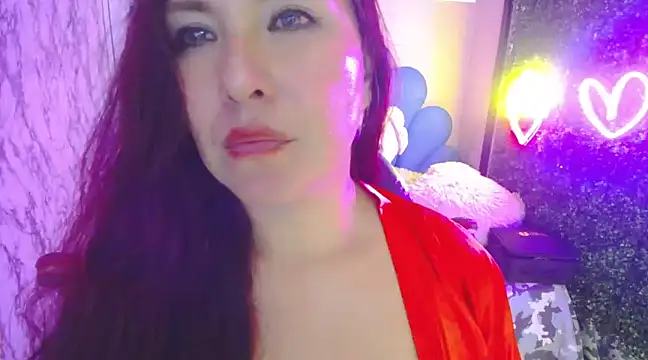 evelyn mature19 online show from December 31, 2024, 10:12 pm