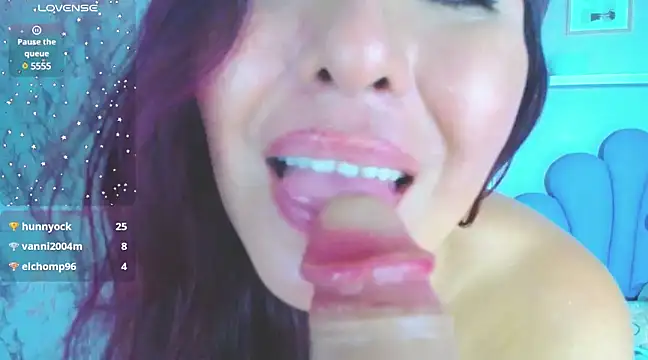 evelyn mature19 online show from January 4, 2025, 8:37 pm