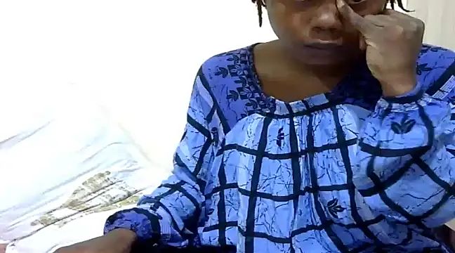 Sexy kienyeji online show from February 4, 2025, 2:53 pm