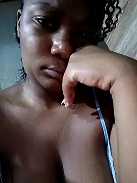 Snapshot of BrownEyed_K chatting on October 18, 2025, 4:04 am BrownEyed K online show from October 18, 2025, 4:04 am