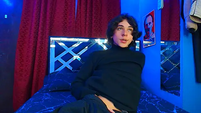 Snapshot of Luke_Howland chatting on February 25, 2025, 9:13 pm Luke Howland online show from February 25, 2025, 9:13 pm