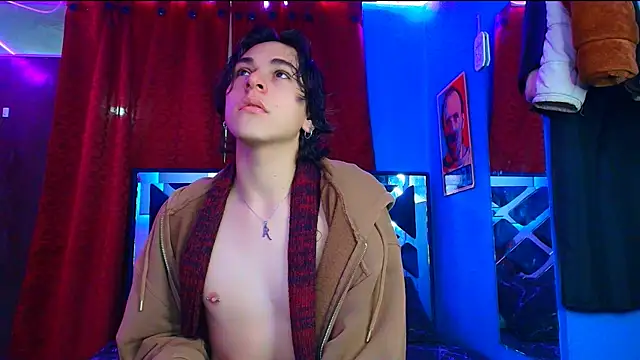 Snapshot of Luke_Howland chatting on March 4, 2025, 8:27 pm Luke Howland online show from March 4, 2025, 8:27 pm