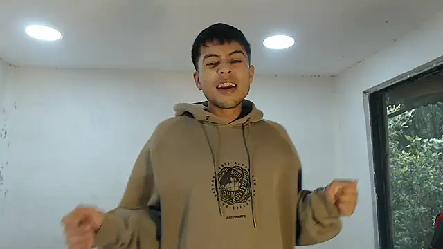 danielitopapuu online show from October 10, 2025, 12:04 pm