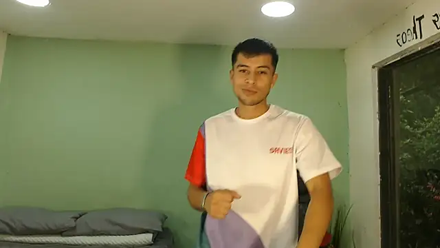 Snapshot of danielitopapuu chatting on February 10, 2026, 12:09 pm danielitopapuu online show from February 10, 2026, 12:09 pm