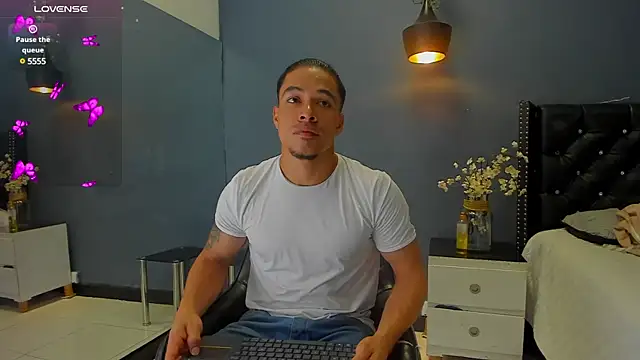 Bryson Collins  online show from March 1, 2025, 11:17 am