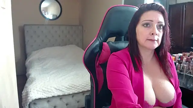 Carol Scottt online show from June 27, 2026, 8:36 pm