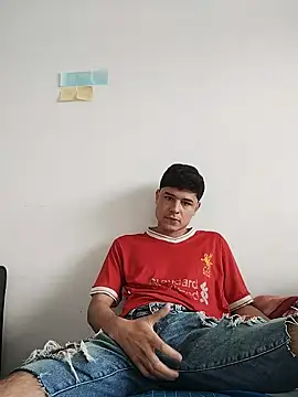 Ander13929 online show from February 18, 2025, 4:16 pm