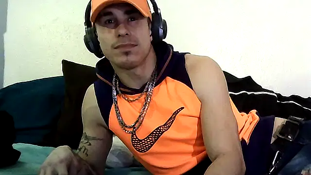 --D-a-D-D-y- online show from February 9, 2026, 4:16 am