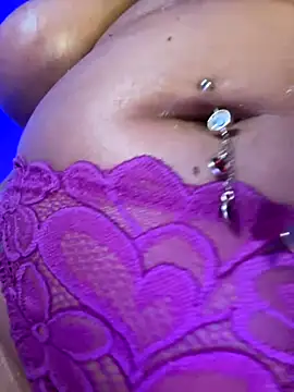 CarolaDrago online show from November 14, 2025, 9:57 pm