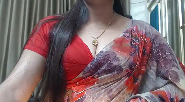 desi-maisa130 online show from December 6, 2024, 4:06 pm