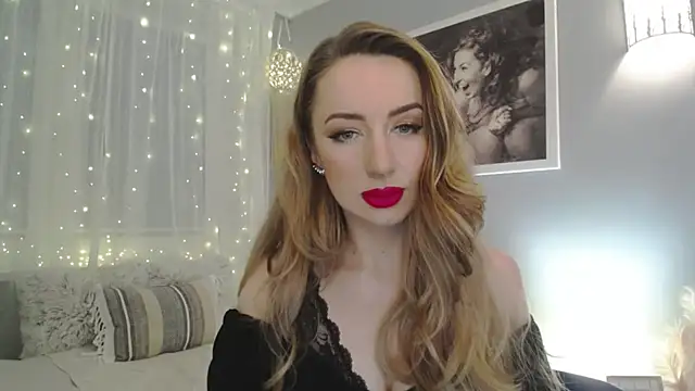 Snapshot of JulietteDiamond chatting on January 19, 2025, 4:36 pm JulietteDiamond online show from January 19, 2025, 4:36 pm