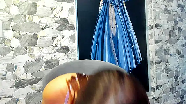 SophiaLaurens online show from December 31, 2024, 6:35 pm