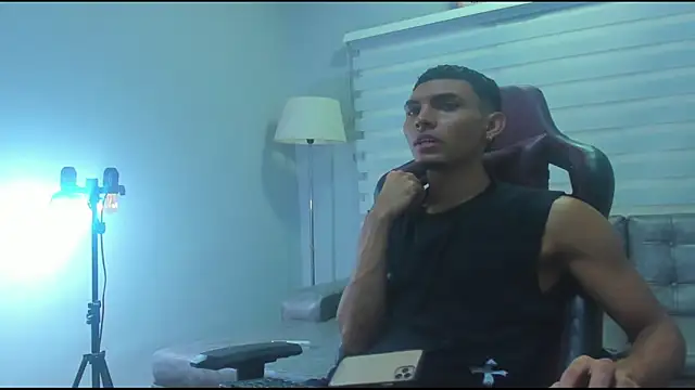 kev sexyboy online show from January 23, 2025, 3:05 am