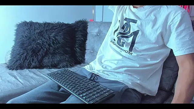 kev sexyboy online show from March 8, 2025, 9:18 pm
