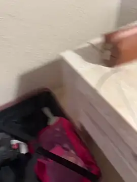 Snapshot of Eclektora chatting on April 11, 2026, 10:52 am Eclektora online show from April 11, 2026, 10:52 am