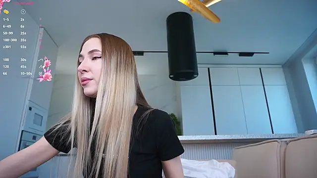 Snapshot of heidas_dream chatting on September 18, 2025, 7:10 am heidas dream online show from September 18, 2025, 7:10 am