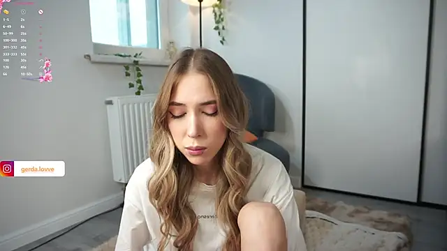 Snapshot of heidas_dream chatting on September 27, 2025, 6:18 am heidas dream online show from September 27, 2025, 6:18 am