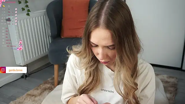 Snapshot of heidas_dream chatting on September 28, 2025, 6:19 am heidas dream online show from September 28, 2025, 6:19 am