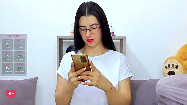 Snapshot of _AllisonSweet_ chatting on April 27, 2026, 7:23 pm AllisonSweet online show from April 27, 2026, 7:23 pm