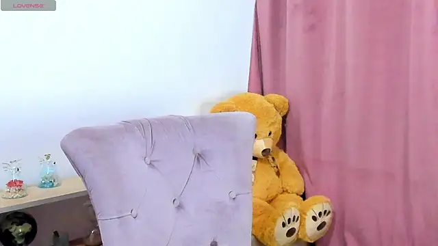 Snapshot of _AllisonSweet_ chatting on May 2, 2026, 8:36 pm AllisonSweet online show from May 2, 2026, 8:36 pm