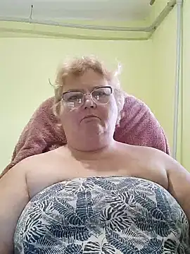 Snapshot of AlenushkaGold chatting on January 15, 2025, 9:35 am AlenushkaGold online show from January 15, 2025, 9:35 am