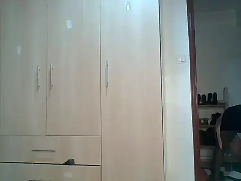 Oliviia  online show from October 4, 2025, 8:29 pm