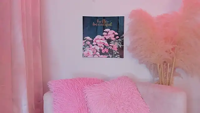 msschloee  online show from July 11, 2026, 6:54 pm