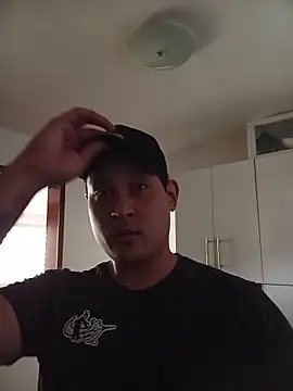 Zordomud0 online show from April 5, 2026, 5:32 pm