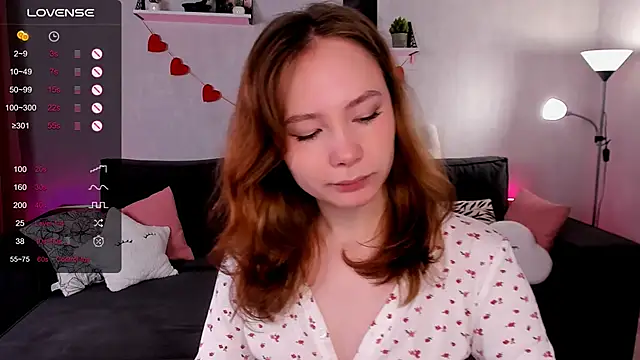 Snapshot of LanaBlu_ chatting on September 20, 2025, 2:34 am LanaBlu online show from September 20, 2025, 2:34 am