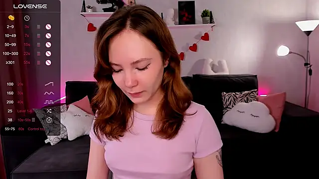 Snapshot of LanaBlu_ chatting on September 25, 2025, 2:37 am LanaBlu online show from September 25, 2025, 2:37 am