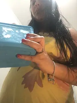 bellinii07 online show from April 19, 2026, 10:12 pm