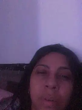 bellinii07 online show from April 21, 2026, 2:51 am