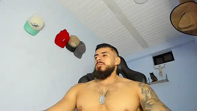 Snapshot of _Poseidon1_ chatting on October 18, 2025, 4:37 am Poseidon1 online show from October 18, 2025, 4:37 am