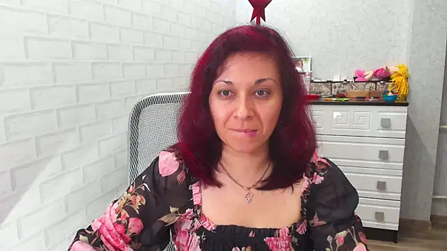 Snapshot of TeasyLana chatting on December 10, 2024, 6:01 am TeasyLana online show from December 10, 2024, 6:01 am