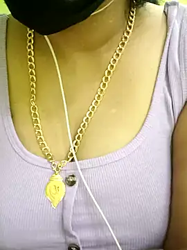 Snapshot of Aishu-tamil09 chatting on December 15, 2024, 6:26 pm Aishu-tamil09 online show from December 15, 2024, 6:26 pm