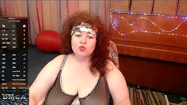 RoseRed69 online show from February 28, 2025, 5:48 am