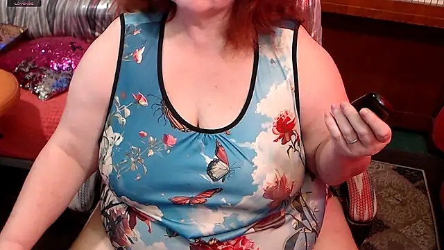 Snapshot of RoseRed69 chatting on March 10, 2026, 4:50 am RoseRed69 online show from March 10, 2026, 4:50 am