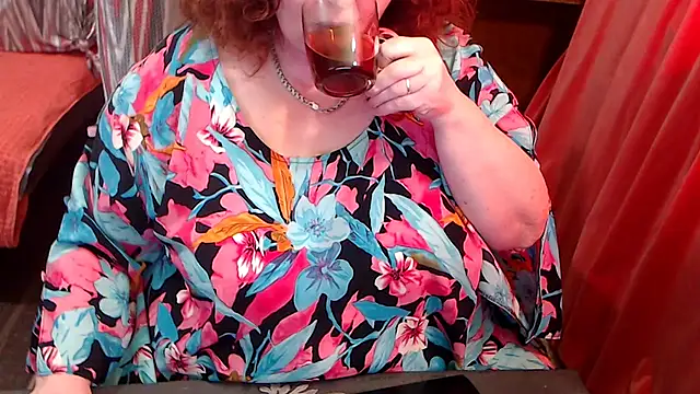 RoseRed69 online show from May 5, 2026, 6:21 am