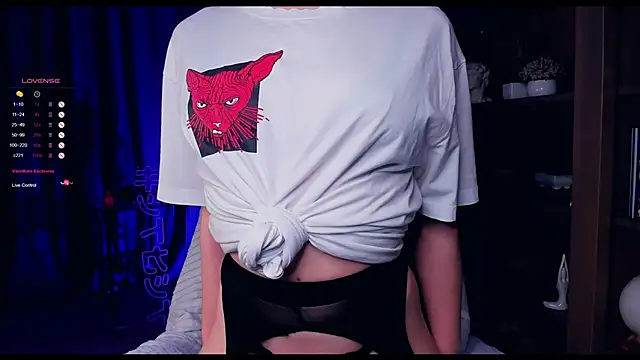 PollyHathor online show from December 8, 2024, 7:11 pm