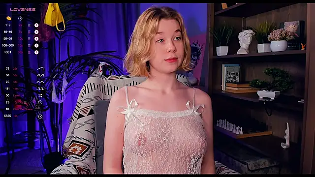 PollyHathor online show from December 28, 2024, 4:19 am