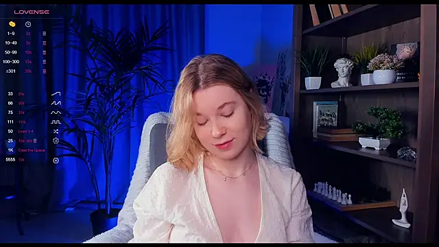 PollyHathor online show from January 11, 2025, 9:25 pm