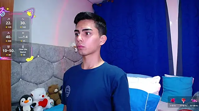 Snapshot of OwenBluee chatting on September 20, 2025, 11:50 pm OwenBluee online show from September 20, 2025, 11:50 pm