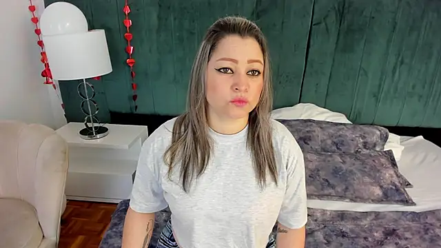 Snapshot of PandoraB_ chatting on February 25, 2025, 10:58 am PandoraB  online show from February 25, 2025, 10:58 am