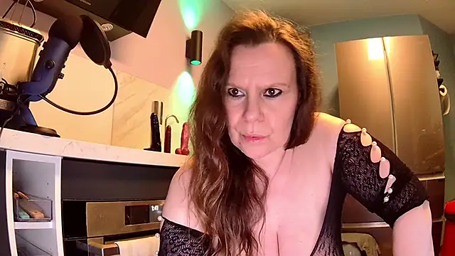 Endrocleia online show from December 17, 2024, 12:45 am