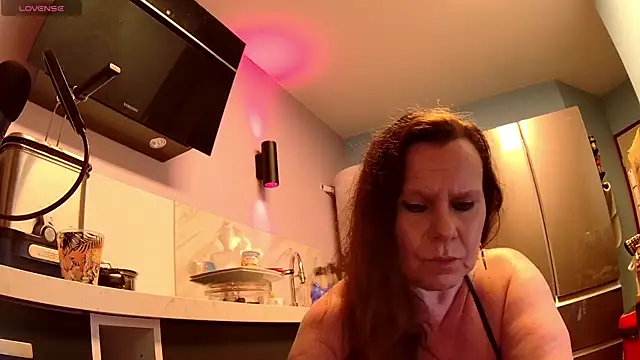 Endrocleia online show from May 28, 2026, 11:57 pm