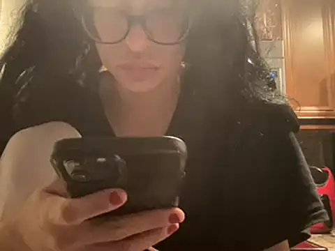 myloveforyouu online show from January 9, 2025, 2:11 am